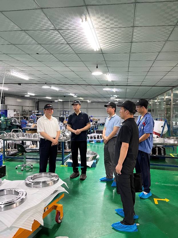 院長頡潭成一行深入企業(yè)走訪調(diào)研，助力技術(shù)服務(wù)對接